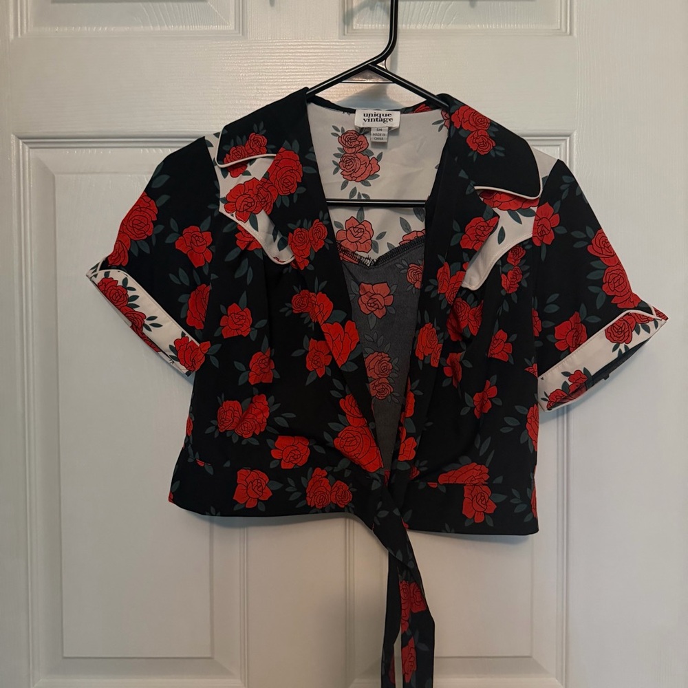 Unique Vintage wrap western top red rose print